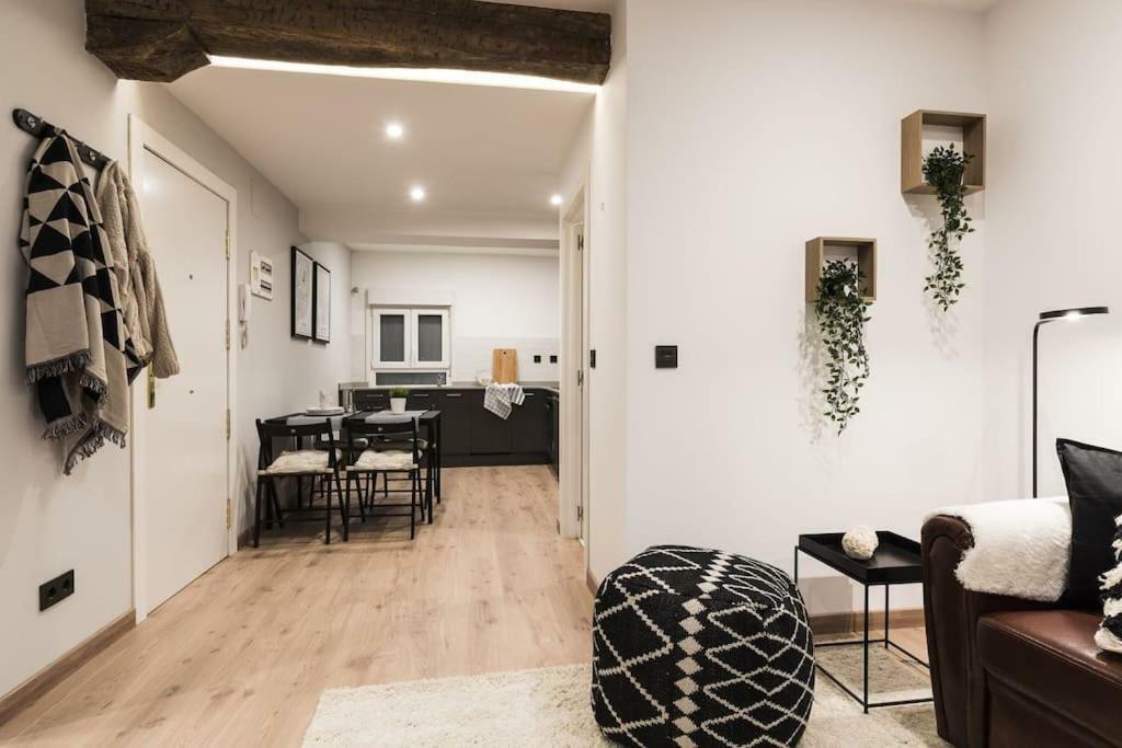 Cantalojas By Staynnapartments Bilbao Exterior photo